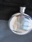 Vintage Flachmann Edelstahl, rund in 8810