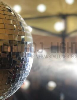 Discokugel Spiegelkugel 30cm mieten (Partybeleuchtung, Disco) - Wismar
