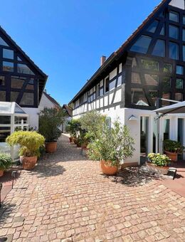 HISTORISCHE HOFREITE - Ein mit Liebe erhaltenes Luxusdomizil in Nauheim! - Nauheim