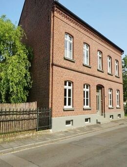 Kerken-Aldekerk: Charmante 2 Zimmer Altbauwohnung im Herzen von Aldekerk - Kerken