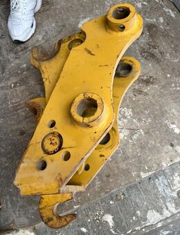 Mechanischer Schnellwechsler / Quick Coupler für Caterpillar Minibagger - München
