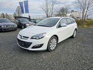 Opel Astra J Sports Tourer Style NAVI 650 PDC EURO6 - Wiesbaden Kostheim