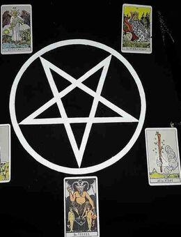 Tarot, Pendel und schwarze Magie - Frickenhausen