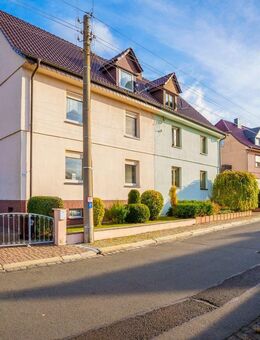 Drei Wohnungen, ein Apfelbaum und jede Menge Potenzial - wohnen, werkeln, wohlfühlen. - Aschersleben