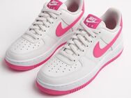 Nike Schuhe - Hürth Zentrum