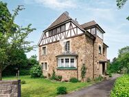 KENSINGTON Exklusiv - Traumhafte Villa auf einem parkähnlichen Grundstück - Bergisch Gladbach