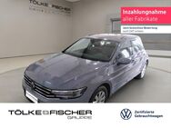 VW Passat Variant, 1.5 TSI Conceptline, Jahr 2022 - Krefeld