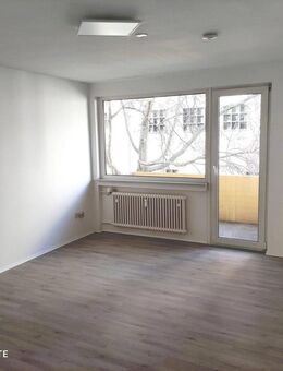 Schöne helle 1-Zimmer Wohnung mit EBK und Balkon in Worms Zentrum - Worms