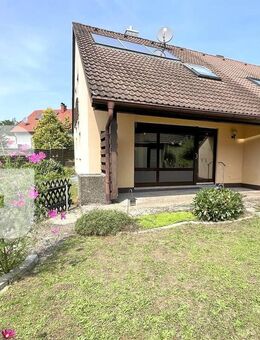 Familienfreundliche Doppelhaushälfte mit Potenzial in Rednitzhembach - Rednitzhembach
