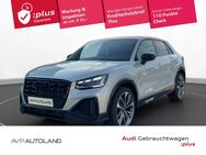 Audi Q2, 40 TFSI quattro S line | |, Jahr 2022 - Deggendorf