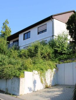 Eigenheim oder Kapitalanlage - freistehendes Wohnhaus mit zwei Wohnungen - Gerbrunn