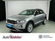 VW T-Roc, 1.5 TSI Style b 3 8 28, Jahr 2023 - Butzbach (Friedrich-Ludwig-Weidig-Stadt)