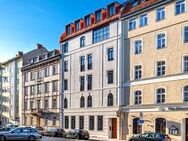 Fertig vorbereitet für den Innenausbau: Wohnung mit Townhouse-Flair und Dachterrasse - München