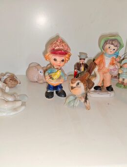 Angebot:Vintage Porzellan- / Keramikfiguren im Hummel-Stil - Itzehoe