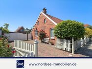 Historisches Friesenhaus im idyllischen Küstenort - mit Doppel-Garage - Dornum