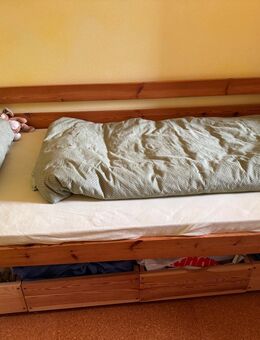 Jugendbett und Rollkästen - Haßfurt