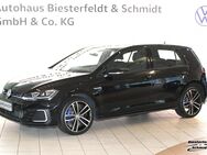 VW Golf, VII GTE App Stauassis, Jahr 2020 - Wedel