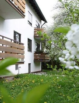 Renoviertes Mehrfamilienhaus mit 7 Wohneinheiten in Oberasbach – solide Kapitalanlage mit rund 4 % Rendite - Oberasbach