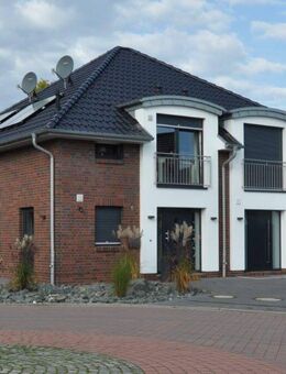 Halbes Haus, voller Komfort - Doppelhaushälfte in naturnaher Lage! - Jade