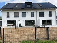 Exklusive RMH mit großer Wohnfläche /PV und Speicher KfW 40 Förderung - Provisionsfrei ! - Straubing Zentrum