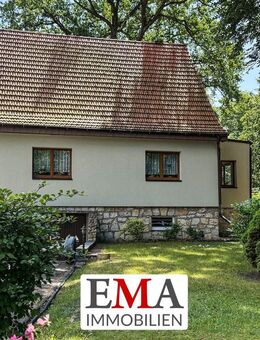 Charmantes Einfamilienhaus aus den 1930er Jahren in grüner und idyllischer Wohnlage - Schönwalde-Glien