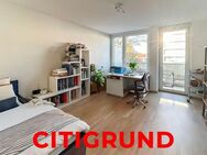 Obergiesing - Helles, renoviertes Dachgeschoss-Apartment mit Balkon - Investment! - München