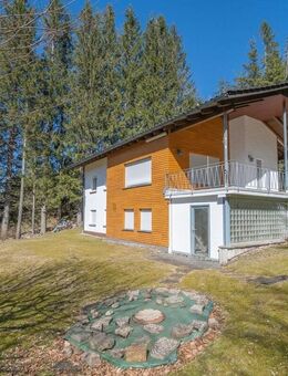 Schwarzwaldmärchen zum Greifen nah: Einfamilienhaus in romantischer Lage - Furtwangen (Schwarzwald)