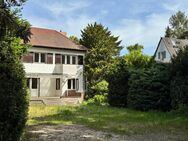 30er Jahre Stadtvilla auf großem Südgrundstück direkt an der Berliner Stadtgrenze - Kleinmachnow