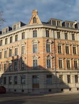 Frisch saniert: Großzügige 3-Z-Wohnung mit EBK und 11 m² großem Balkon - Leipzig