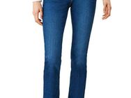 s.Oliver Bootcut-Jeans BEVERLY in Stretch-Qualität, mit Nieten an den Taschen