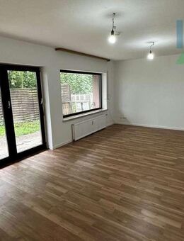 Sechsparteienhaus mit Garage - Niederneisen