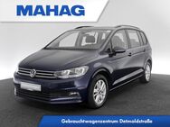 VW Touran, 2.0 TDI COMFORTLINE NaviPro, Jahr 2021 - München