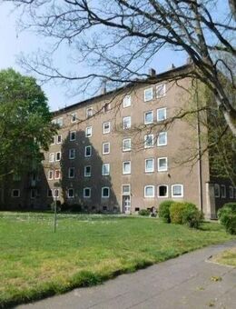 Schöne 2-Raumwohnung im 4. OG mit toller Aussicht... teilrenoviert!!! - Duisburg