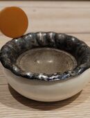 Teefilter/Teesieb (alt, rar, versilbert) samt Porzellanschälchen in 60598