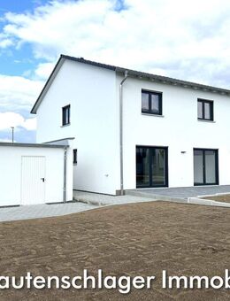 Effizient, großzügig & modern! NEUBAU-Doppelhaushälfte mit Doppelgarage in Deining bei Neumarkt/Opf. - Deining