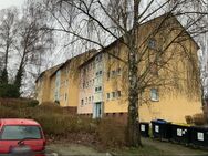 Eine Wohnanlage mit 18 nahezu baugleichen Mehrfamilienhäusern / jeweils 6 3,5-Zimmer- Wohnungen mit Balkon / 36 PKW-Stellplätze auf dem Grundstück / D - Dortmund