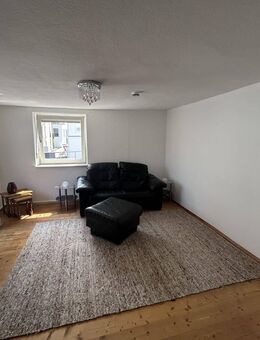 Charmantes Eigenheim mit individuellem Flair - 4 Zimmer verteilt auf 3 Etagen - Ulm