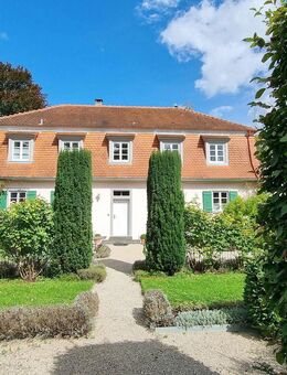 Besonderes Haus mit Geschichte mitten in der Natur unweit von Tübingen - Hechingen