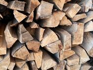 Habt ihr genügend Holz vor eurer Hütte? - Backnang