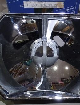 Mercedes Benz Reflektor A0018263878 Hella 9DE12222801 links - Spraitbach