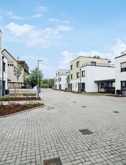 Erstbezug - Außergewöhnliche Doppelhaushälfte in Schwabach zu verkaufen - Schwabach