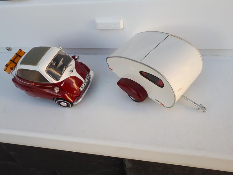 1:18--Isetta mitWohnanhänger--Neu mit Haltebändern in der OVP - Meckenheim