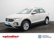 VW T-Roc, 1.5 TSI Life, Jahr 2023 - Würzburg