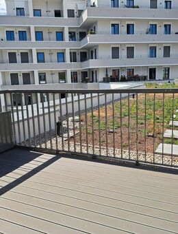 WOHNEN MIT WOW-EFFEKT // 2-Raum-Wohnung mit Wannenbad, Terrasse & Balkon - Leipzig
