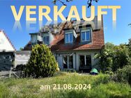 ***VERKAUFT*** 6 Zimmer / 2 Bäder ! (Groß-)Familienfreundliche Doppelhaushälfte in beliebter Wohnlage - Erlangen