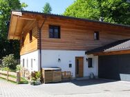 Familientraum im Oberland! Neuwertiges Einfamilienhaus in Piesenkam. - Waakirchen