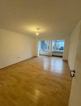 Renovierte 3-Zimmer-Wohnung in Top-Lage – Helle Räume und viel Tageslicht! - Krefeld