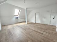 2 Monate Kaltmietfrei! Großzügige Wohnung im Dachgeschoss komplett renoviert - Chemnitz