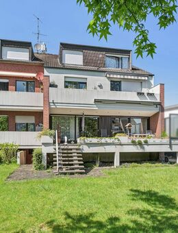 Kapitalanlage mit Potenzial: MFH mit 6 Wohneinheiten und Pool - in Mönchengladbach Rheydt - Mönchengladbach