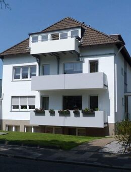 Großzügig geschnittene Stadtwohnung mit Einbauküche und Balkon! - Unna